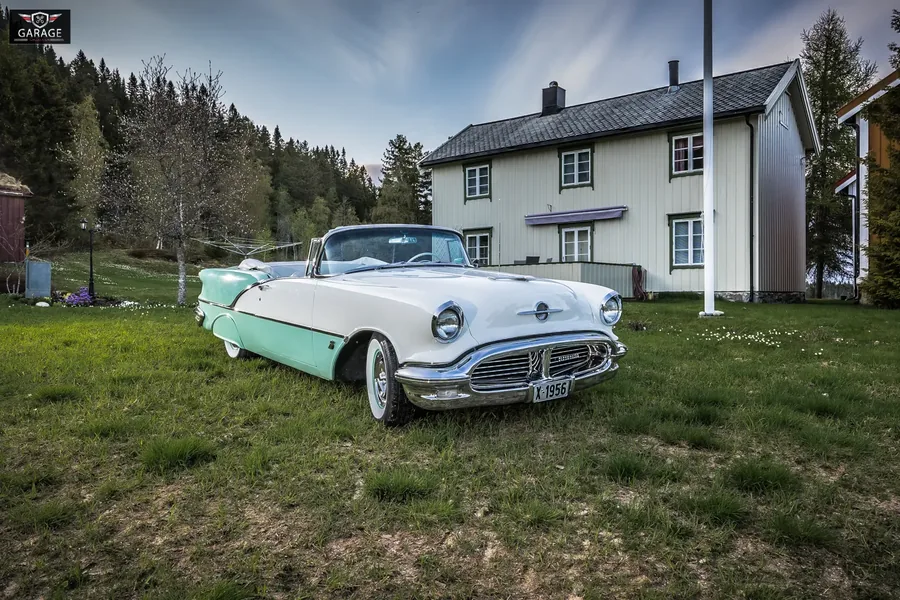 Oldsmobile fra siden